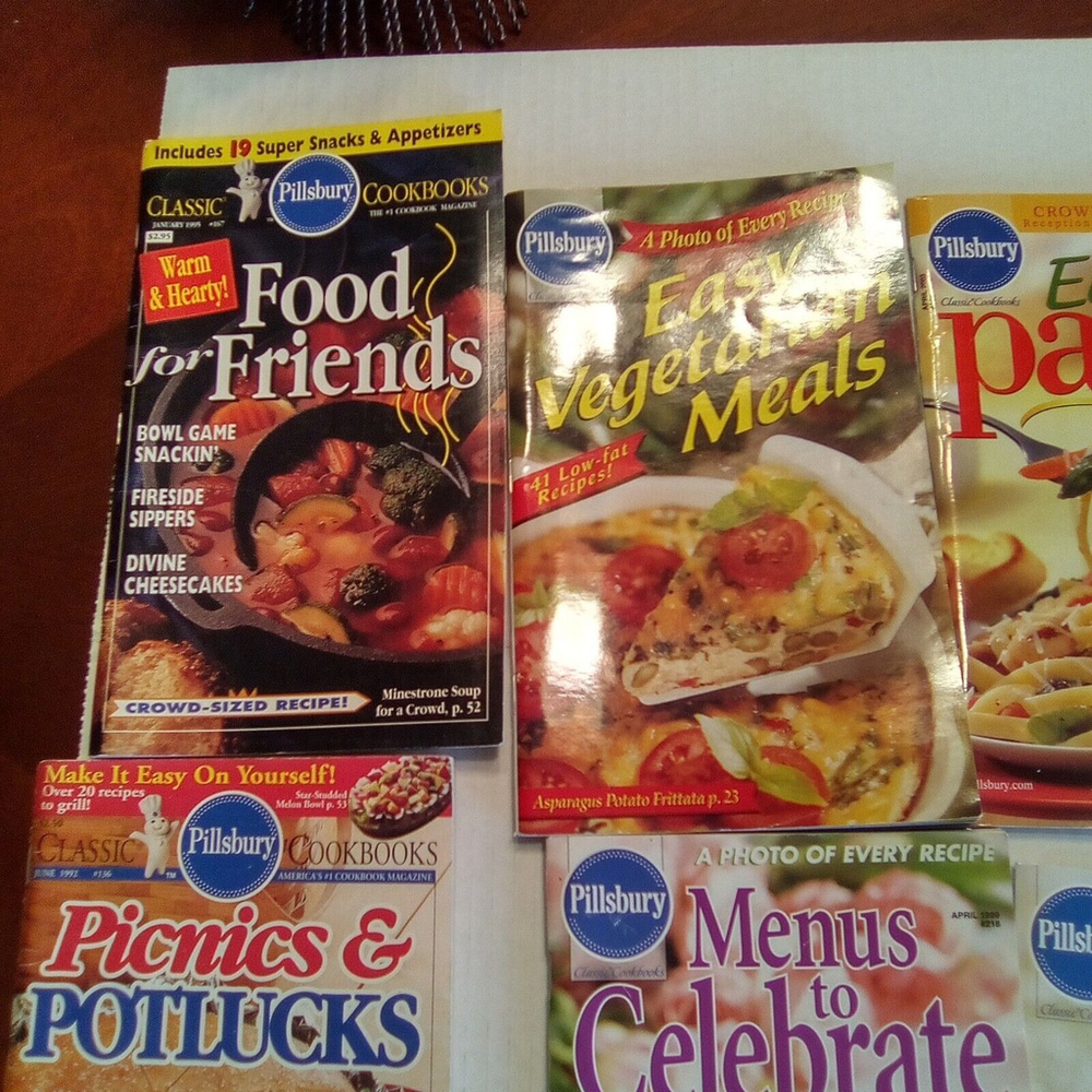 Pillsbury Cooking Books Vintage1993-2000 BOOKS BUNDLE 12